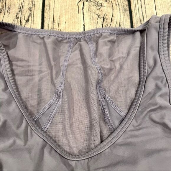 Varley Mesh Back lavender/grey padded sports bra size medium - Picture 3 of 8